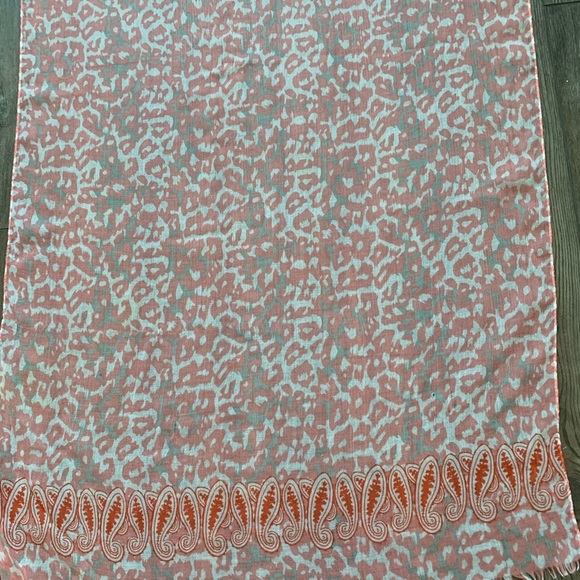 Scarf - Picture 4 of 6